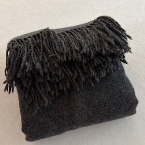 KUNA 100% Baby Alpaca Wool Throw Blanket Scarf Charcoal Grey Hand Finished Peru